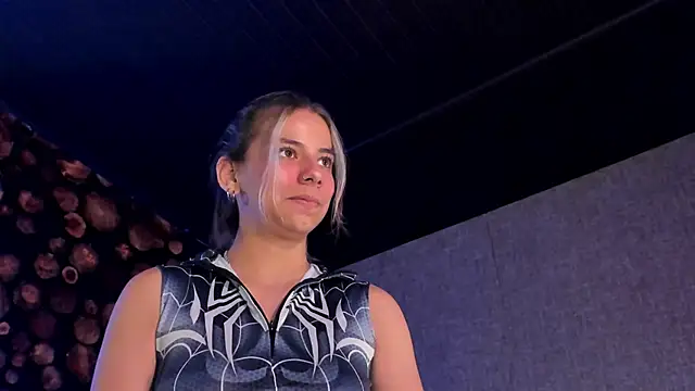 Snapshot of ArtemisaBlake chatting on 03.22.25 ArtemisaBlake online show from 03.22.25