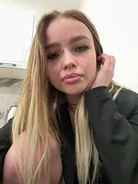 emo couple online show from 12.13.24