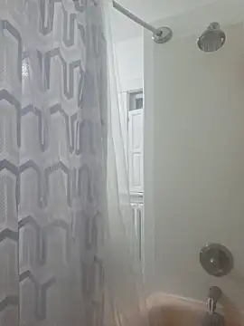 LuckiXCX online show from 12.14.25