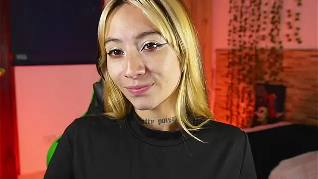 Snapshot of Michell_Wallker chatting on 02.21.26 Michell Wallker online show from 02.21.26