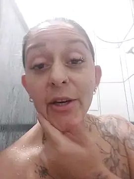 baixinhaloira online show from 11.01.25