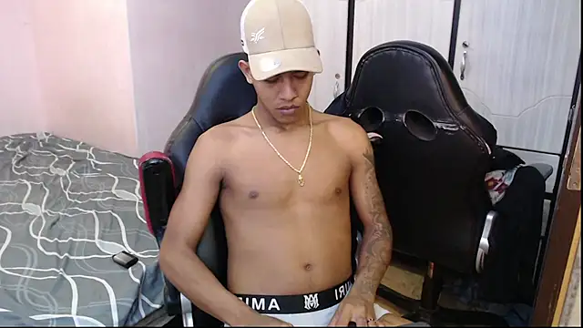 mr stiven  online show from 02.02.25