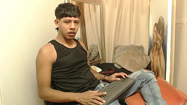 mr stiven  online show from 11.12.25