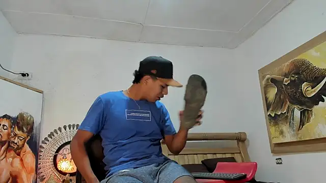 mr stiven  online show from 04.04.26