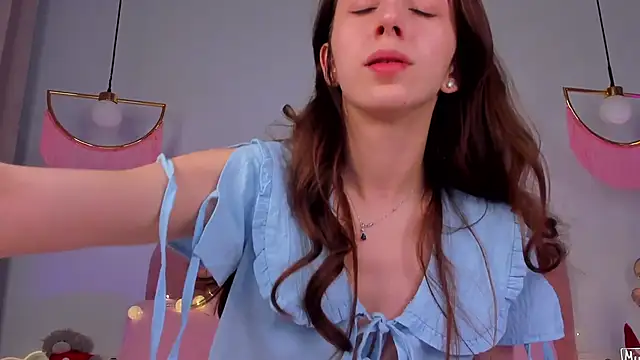 ElsaYoung online show from 01.17.25