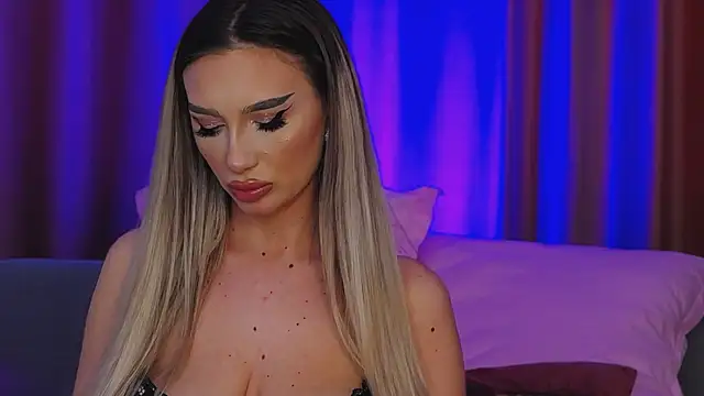 FelyJolie online show from 02.22.25