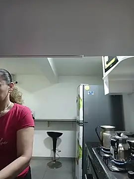 sasi luna online show from 02.24.26