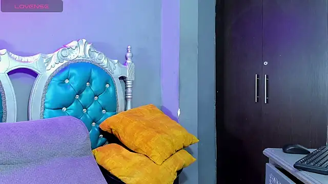 elizabeth rosa21 online show from 12.19.24