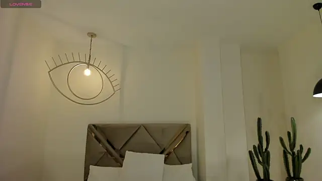 MiaFarrell  online show from 03.12.25