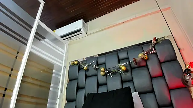 africa holmes online show from 03.28.26