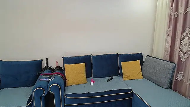 PurrrfectMiko online show from 09.10.25