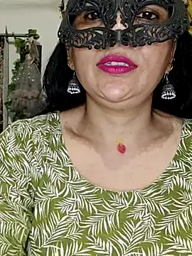 Snapshot of sexy_bhabhi69 chatting on 06.17.26 sexy bhabhi69 online show from 06.17.26