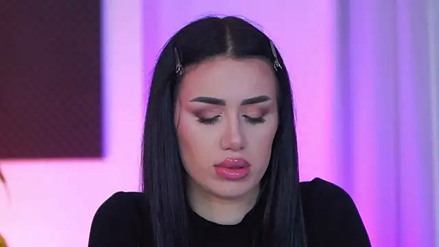 Snapshot of Jenna_Day chatting on 11.24.25 Jenna Day online show from 11.24.25