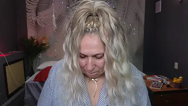 Penelope Pinky online show from 01.28.25