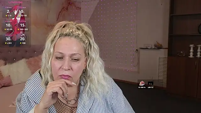 Penelope Pinky online show from 02.06.25