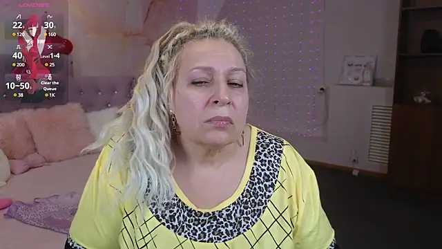 Penelope Pinky online show from 02.11.25