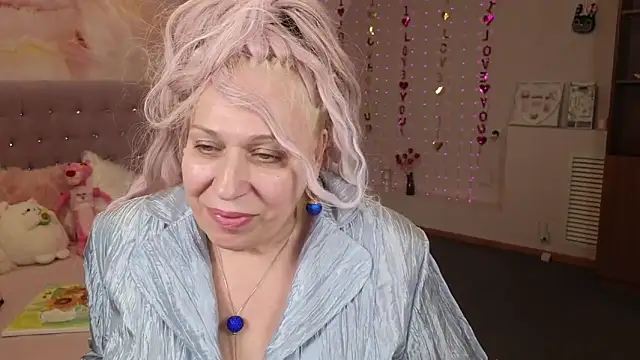 Penelope Pinky online show from 02.26.25