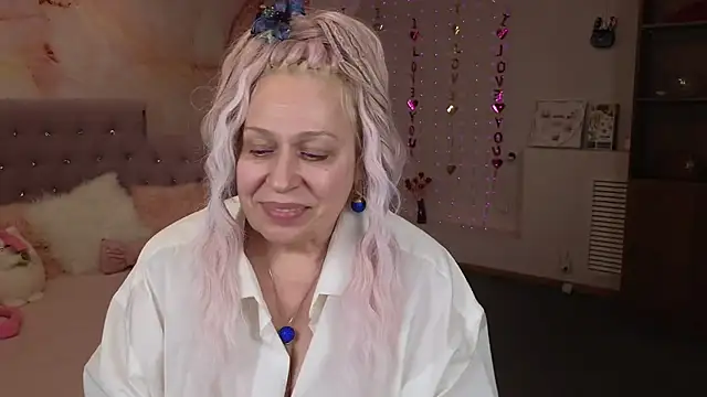 Penelope Pinky online show from 02.27.25