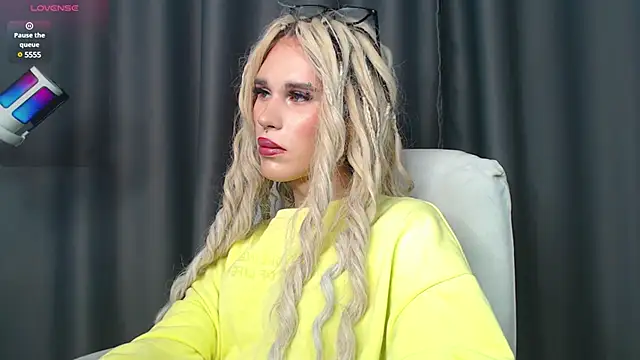 Cassie Bae online show from 01.14.25