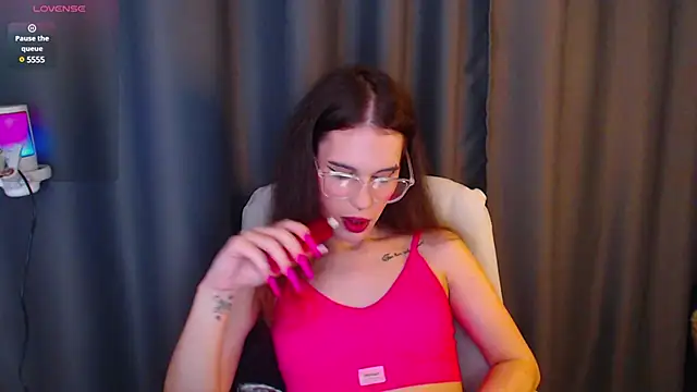 Cassie Bae online show from 03.06.25