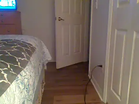 Snapshot of tendertormentt chatting on 02.13.25 tendertormentt online show from 02.13.25