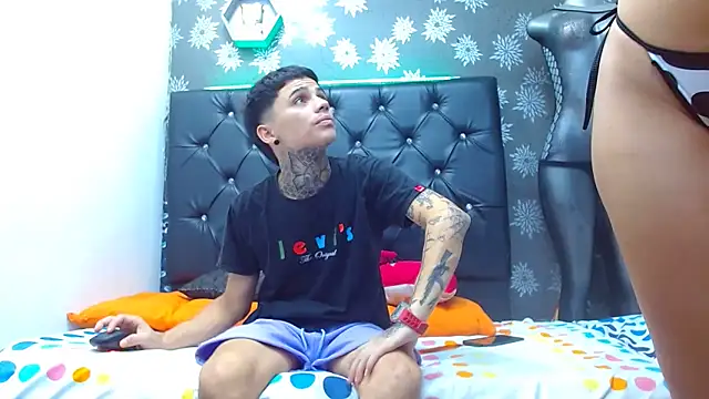 exotic hot couple online show from 01.13.25