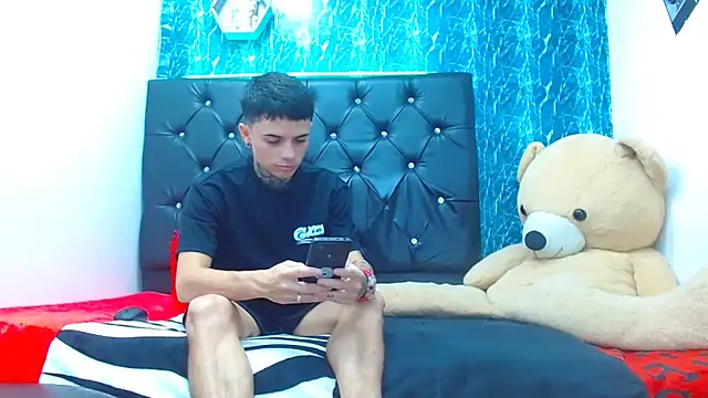 exotic hot couple online show from 01.30.25