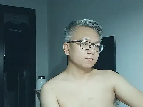 leoUSIR online show from 09.16.25