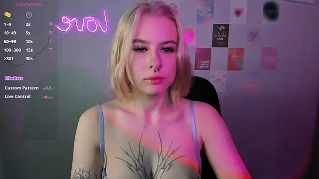 tender kiitty online show from 12.22.24