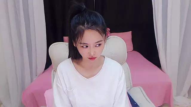 CN-Babycat online show from 11.12.25