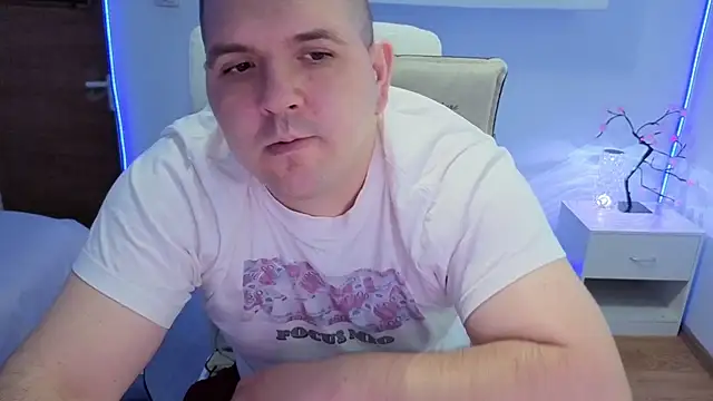 Snapshot of JasonJacks chatting on 06.13.26 JasonJacks online show from 06.13.26