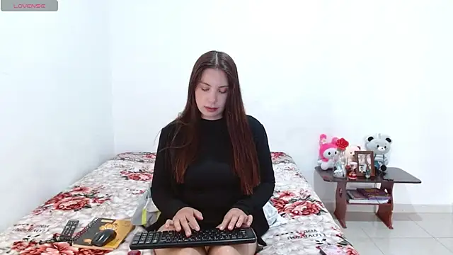 littleshydoll online show from 04.25.26