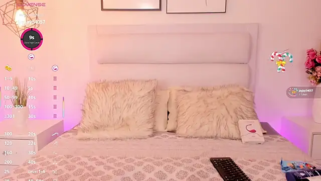 CharlotteDupontt online show from 01.18.25