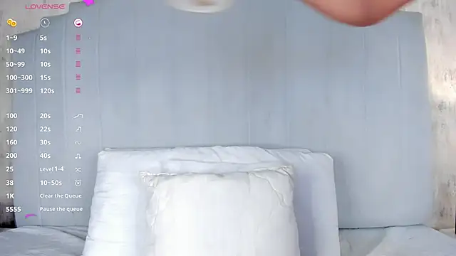 CharlotteDupontt online show from 03.14.25