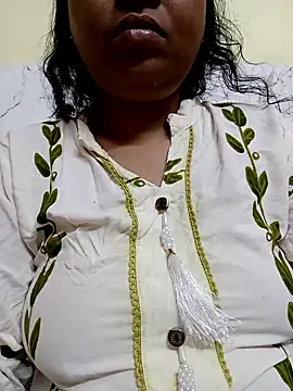 Snapshot of sunita-doll chatting on 05.24.26 sunita-doll online show from 05.24.26