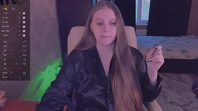 Alice Dreamgirl  online show from 01.04.25