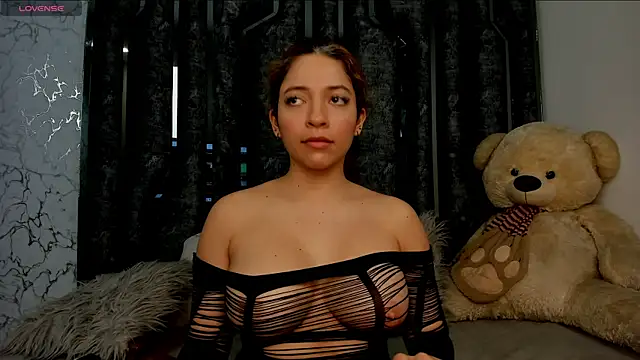 Snapshot of johanafox_ chatting on 01.30.25 johanafox online show from 01.30.25