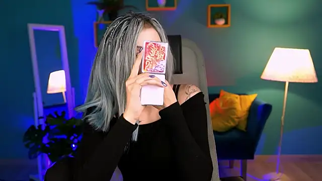 Snapshot of JadeCastle_ chatting on 11.11.25 JadeCastle online show from 11.11.25