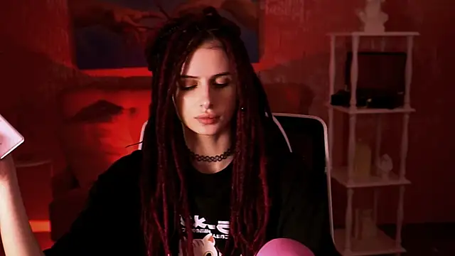 Snapshot of JadeCastle_ chatting on 05.14.26 JadeCastle online show from 05.14.26