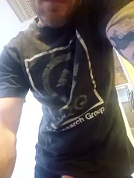 Snapshot of Huntzg23 chatting on 03.04.26 Huntzg23 online show from 03.04.26