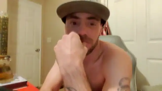 Snapshot of Huntzg23 chatting on 03.05.26 Huntzg23 online show from 03.05.26