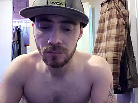 Snapshot of Huntzg23 chatting on 03.11.26 Huntzg23 online show from 03.11.26