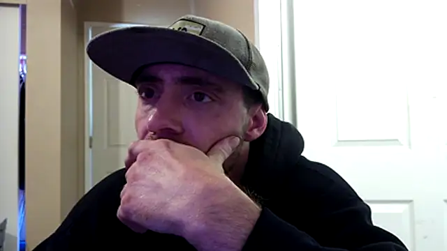 Snapshot of Huntzg23 chatting on 03.20.26 Huntzg23 online show from 03.20.26