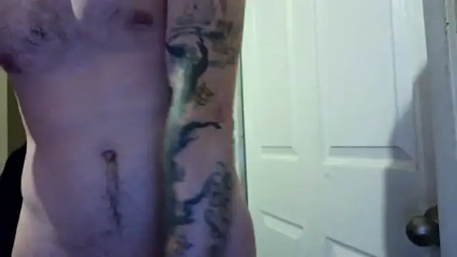 Snapshot of Huntzg23 chatting on 04.02.26 Huntzg23 online show from 04.02.26