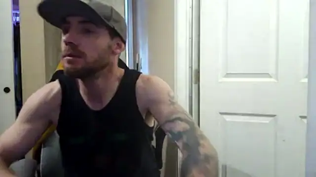 Snapshot of Huntzg23 chatting on 04.16.26 Huntzg23 online show from 04.16.26