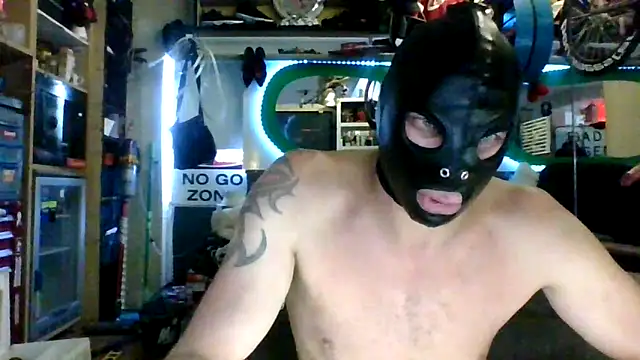 Snapshot of kinkycdslutsv chatting on 03.26.26 kinkycdslutsv online show from 03.26.26