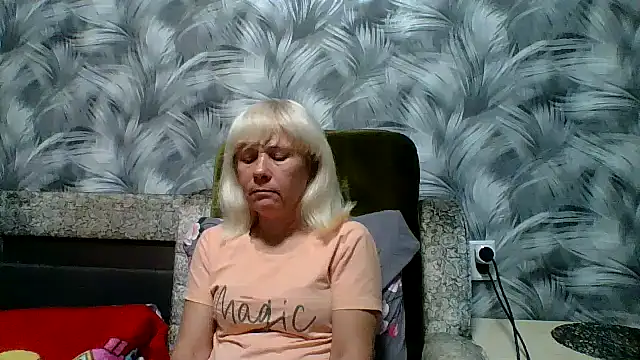 sakura blonde online show from 11.06.25