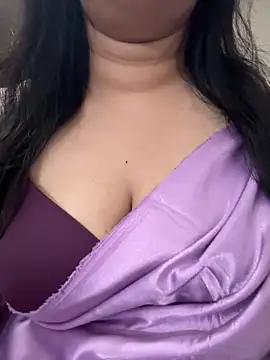 Snapshot of Akhi_Akshaya chatting on 12.19.24 Akhi Akshaya online show from 12.19.24