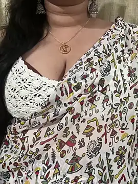 Snapshot of Akhi_Akshaya chatting on 02.08.25 Akhi Akshaya online show from 02.08.25