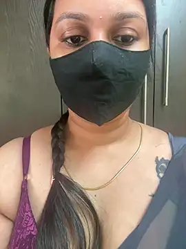 Snapshot of Akhi_Akshaya chatting on 02.20.25 Akhi Akshaya online show from 02.20.25